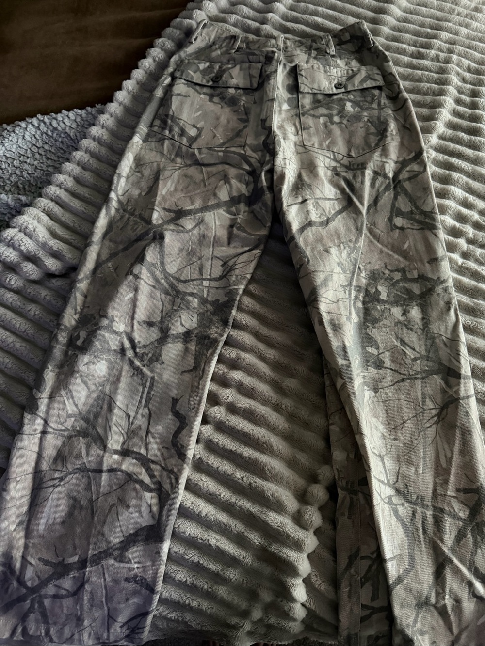 NWOT Chic By Ally B Camo Cargo Pants - Picture 3 of 7